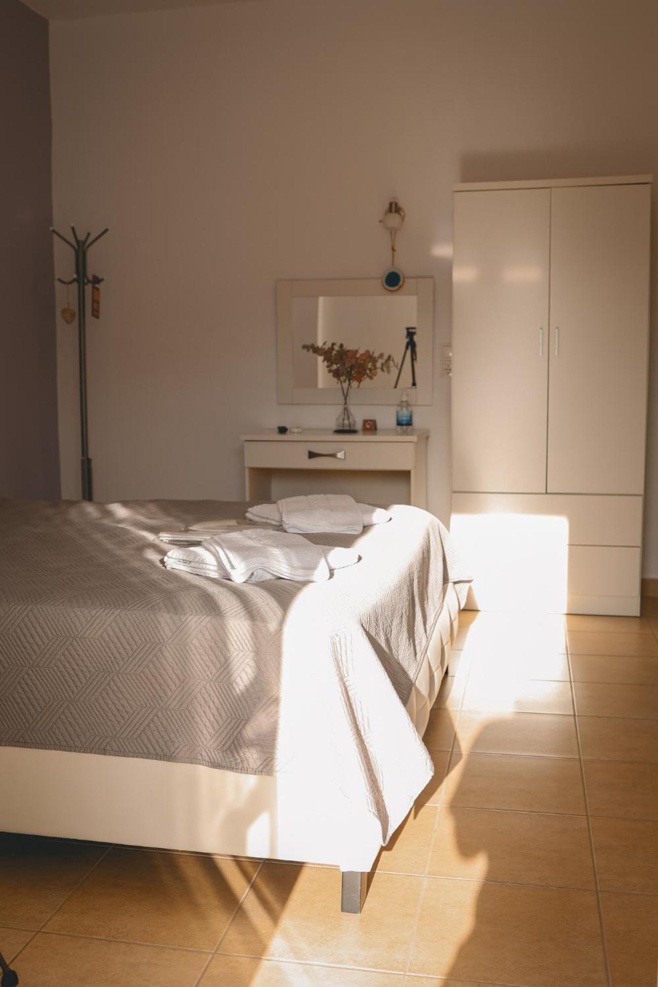 Tsanis Estate Lejlighedshotel Parga Eksteriør billede